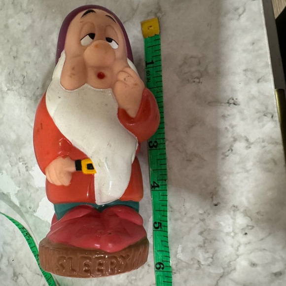 1960s Vintage Snow White Disney 7 Seven Dwarfs collectibles figurines Toys 5” - Picture 10 of 11